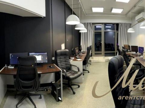 комерційна за адресою Велика Васильківська вул. (Червоноармійська), 72