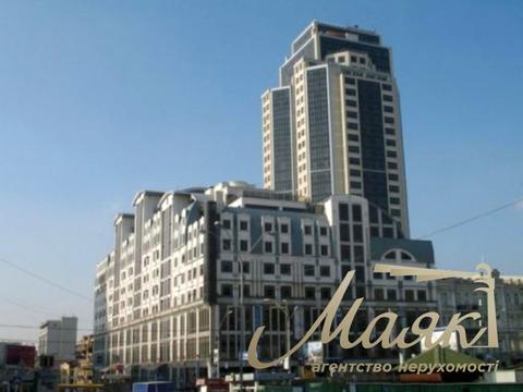 комерційна за адресою Велика Васильківська вул. (Червоноармійська), 72