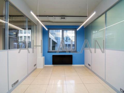 комерційна за адресою Спортивна пл., 3