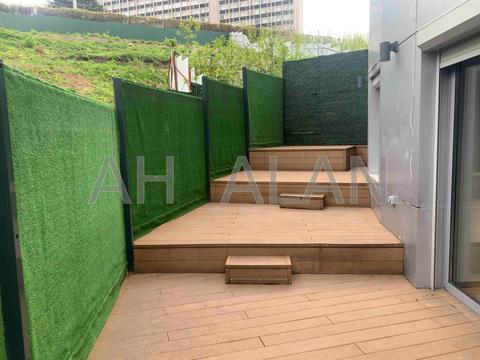 комерційна за адресою Спортивна пл., 3