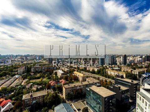 комерційна за адресою Андрія Верхогляда вул. (Михайла Драгомирова), 1