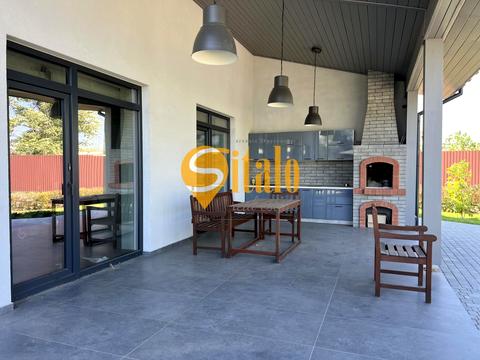 будинок за адресою Центральна