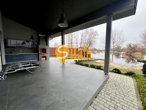 будинок за адресою Центральна