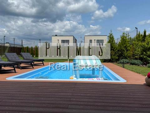 будинок за адресою с. Крушинка, Щаслива