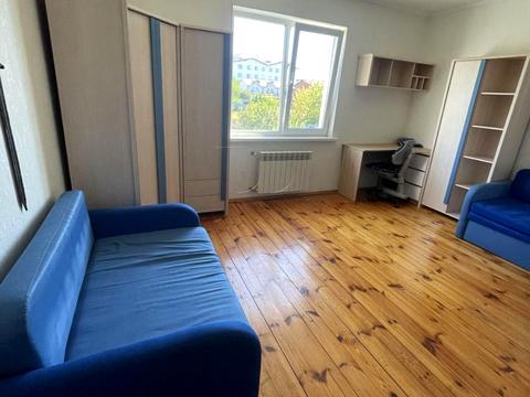 будинок за адресою Грушевського вул.