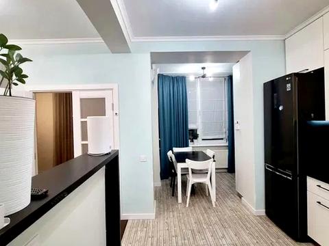 квартира за адресою Братська вул., 12