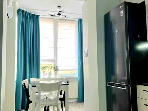 квартира за адресою Братська вул., 12