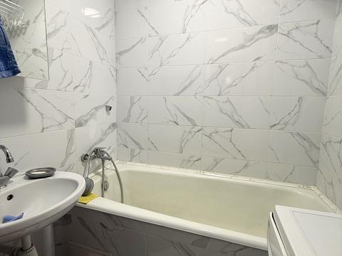 квартира за адресою Ревуцького вул., 19/1