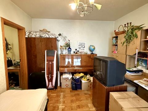 квартира за адресою Ревуцького вул., 19/1