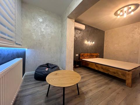 квартира за адресою Срібнокільська вул., 4