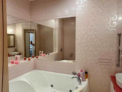 квартира за адресою Євгена Коновальця вул. (Щорса), 32-В