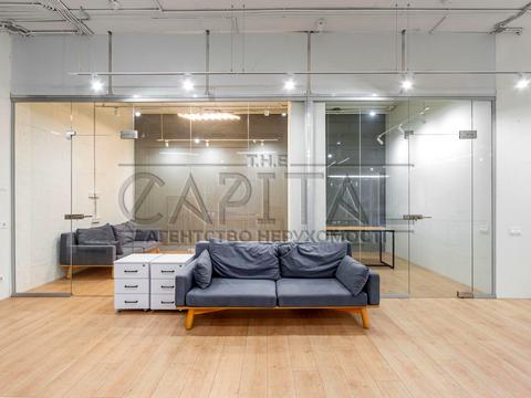 комерційна за адресою Василя Тютюнника вул. (Анрі Барбюса), 12