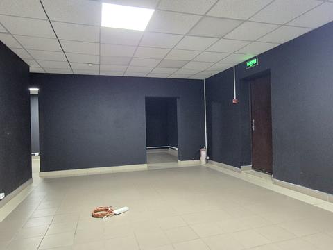 комерційна за адресою Сергія Москаленка вул. (Красовського), 41