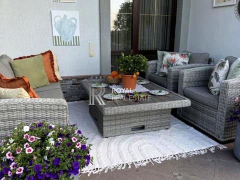 дом по адресу  ул.