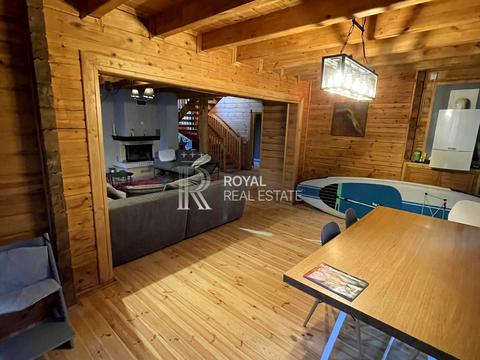 будинок за адресою Центральна вул.