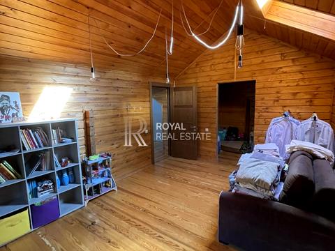 будинок за адресою Центральна вул.