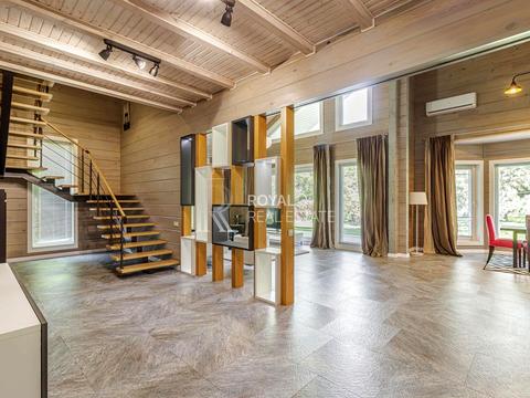 дом по адресу Днепровская набережная ул.