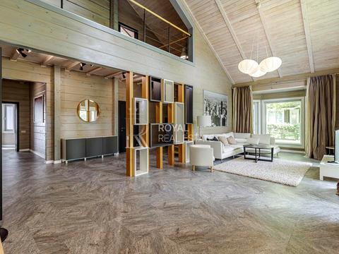 дом по адресу Днепровская набережная ул.