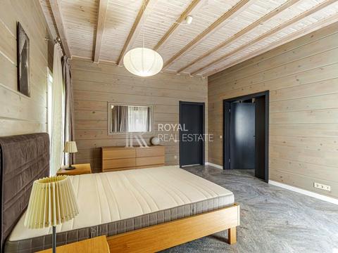 дом по адресу Днепровская набережная ул.