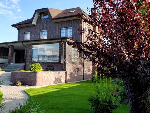 будинок за адресою Приозерна вул.