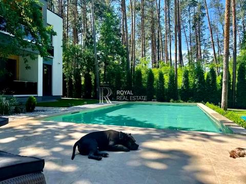 дом по адресу Київська вул.