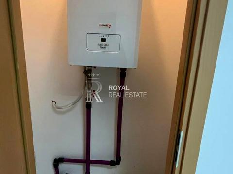 комерційна за адресою Лаврська вул. (Січневого Повстання), 5