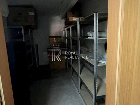 комерційна за адресою Лаврська вул. (Січневого Повстання), 5