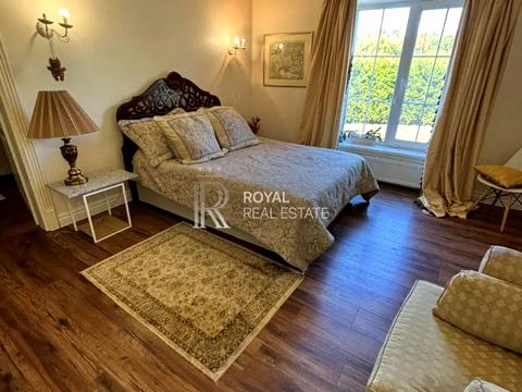 будинок за адресою Центральна вул., 7