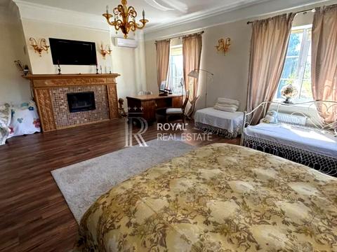 будинок за адресою Центральна вул., 7