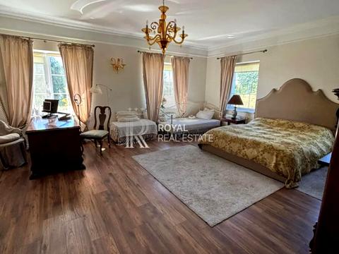 будинок за адресою Центральна вул., 7