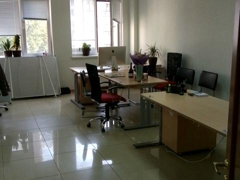 комерційна за адресою Авіаконструктора Ігоря Сікорського вул. (Танкова), 8