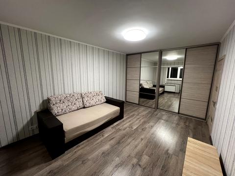 квартира за адресою Лариси Руденко вул., 10-В