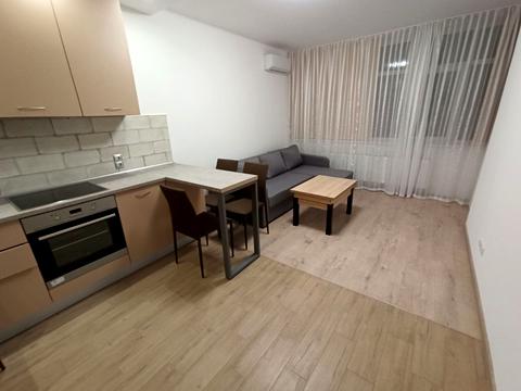 квартира по адресу Олександра Олеся ул., 4-Б