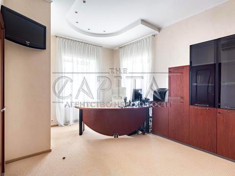 дом по адресу Борщаговская ул.