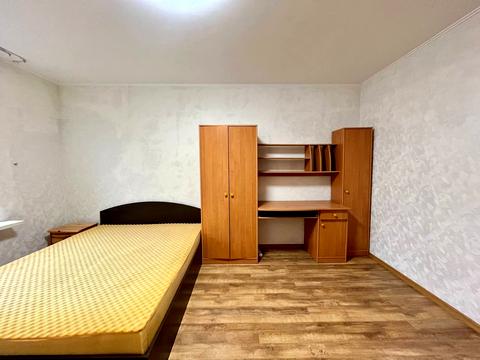 будинок за адресою Варшавська вул. (Ватутіна)