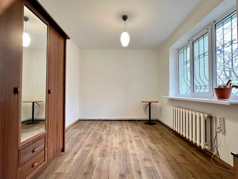 будинок за адресою Варшавська вул. (Ватутіна)