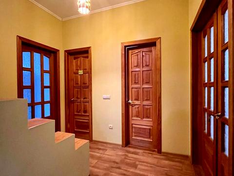 будинок за адресою Варшавська вул. (Ватутіна)