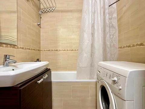 будинок за адресою Варшавська вул. (Ватутіна)