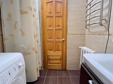 будинок за адресою Варшавська вул. (Ватутіна)