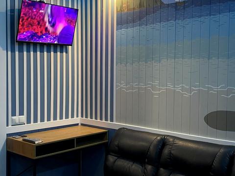 коммерческая по адресу Мрии ул. (Академика Туполева), 18-Д