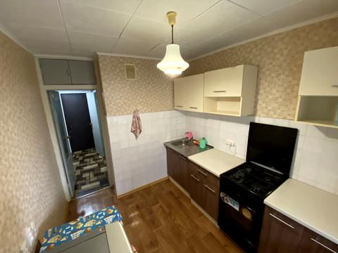 квартира за адресою Космонавта Поповича вул. (Космонавта Волкова), 18