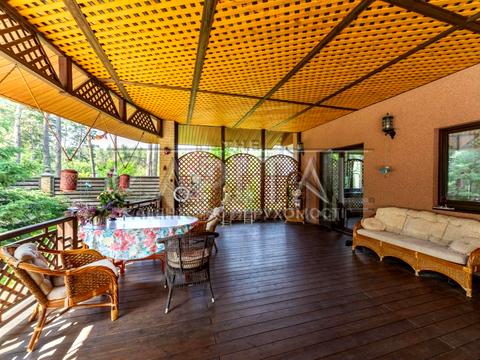 будинок за адресою Озерна