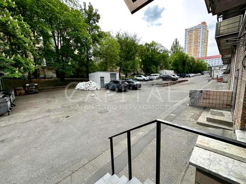 комерційна за адресою Київ, Голосіївський просп. (40-річчя Жовтня), 97