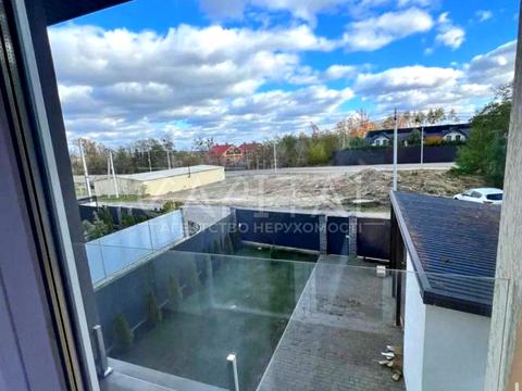 будинок за адресою Центральна