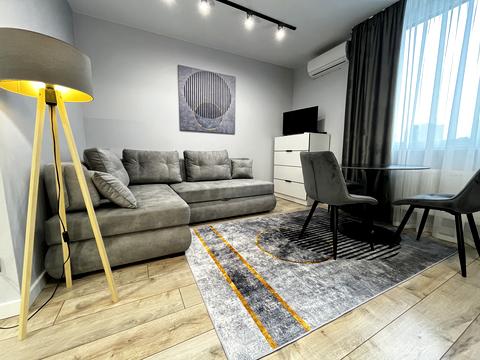 квартира за адресою Менделєєва вул., 19