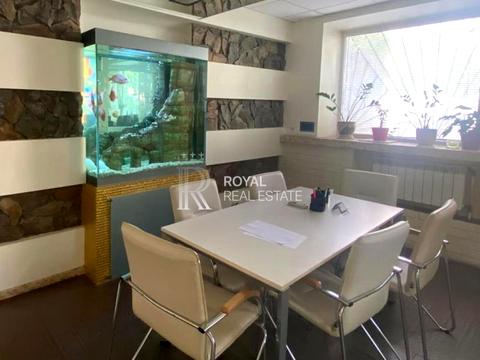 комерційна за адресою Олекси Тихого вул. (Виборзька), 89-А