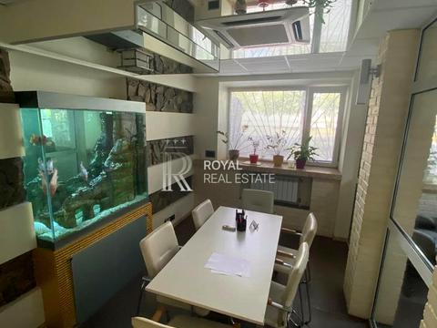 комерційна за адресою Олекси Тихого вул. (Виборзька), 89-А