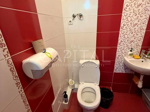 комерційна за адресою Градинська вул., 11