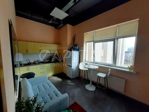 комерційна за адресою Ярославська вул., 56А