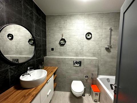 квартира по адресу Олександра Олеся ул., 4-Б